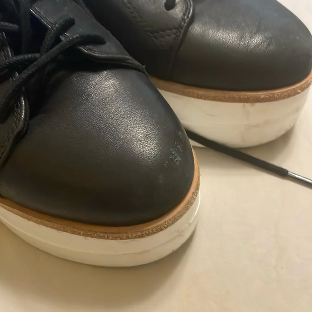 Steve Madden give yourself